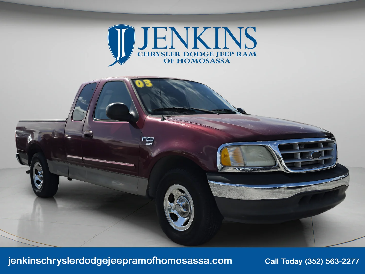 Used 2003 Red Ford  image 1