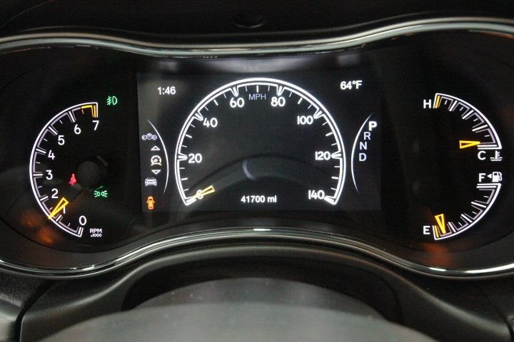 Used 2020 Silver Jeep Limited image 18