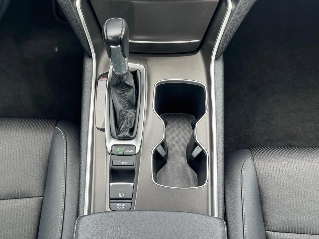 2022 Honda Accord Sport - Photo 16