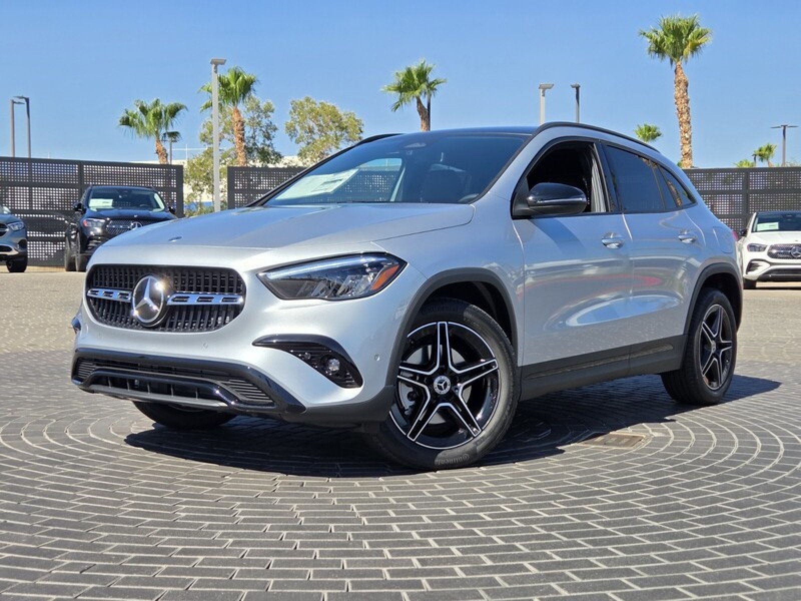 New 2026 Cirrus Silver Metallic Mercedes-Benz GLA 250 SUV image 1