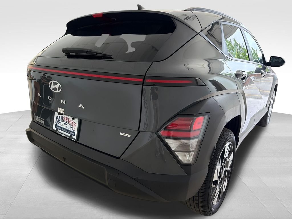 Used 2025 Gray Hyundai SEL image 34