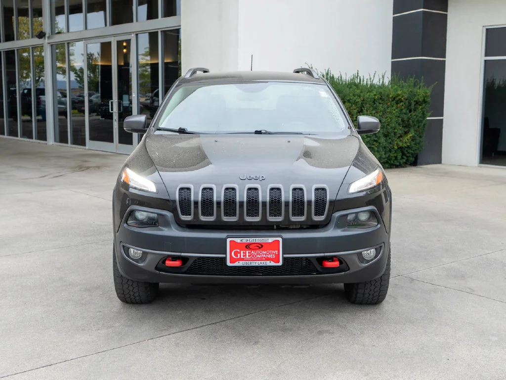 Used 2018 Jeep Cherokee Trailhawk with VIN 1C4PJMBB7JD564661 for sale in Liberty Lake, WA