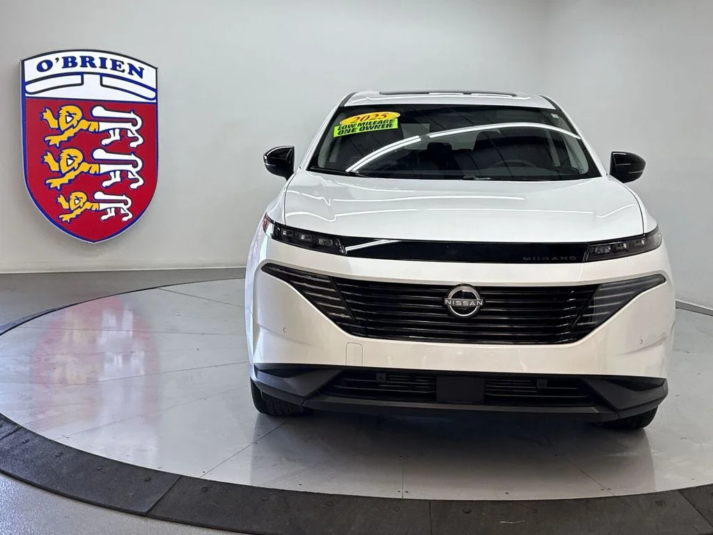 Used 2025 White Pearl Nissan SL image 33