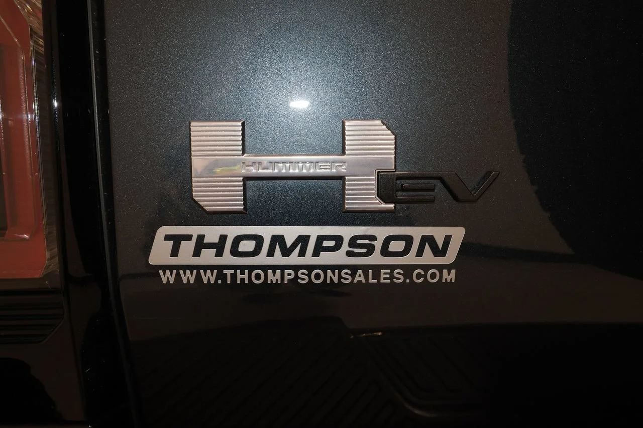 Used 2026 Graphite Blue Metallic GMC 2X image 34