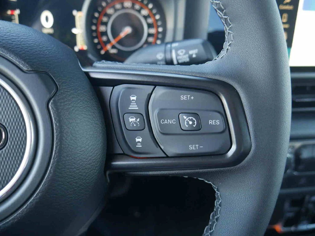 2025 Jeep Gladiator Sport S - Photo 37