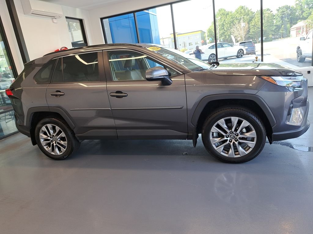 Used 2024 Gray Toyota XLE Premium image 7