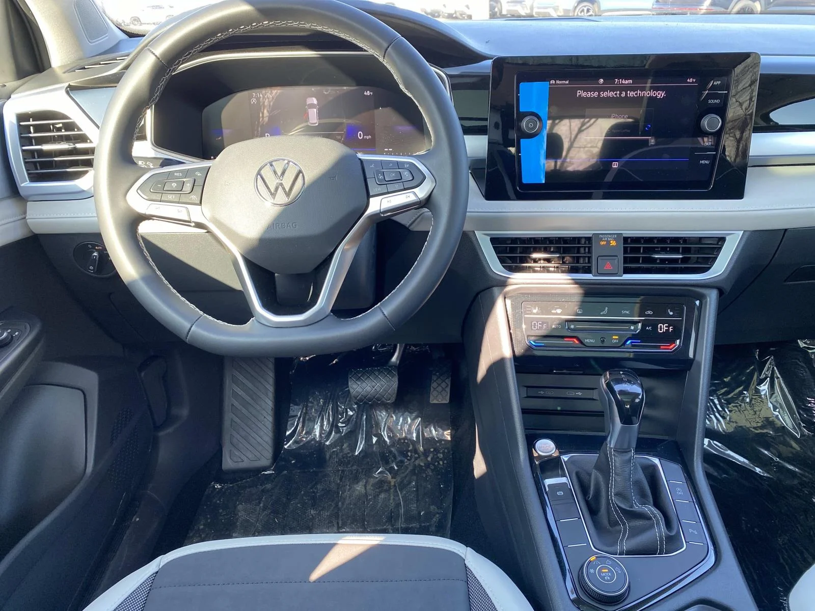 2026 Volkswagen Taos SE - Photo 9