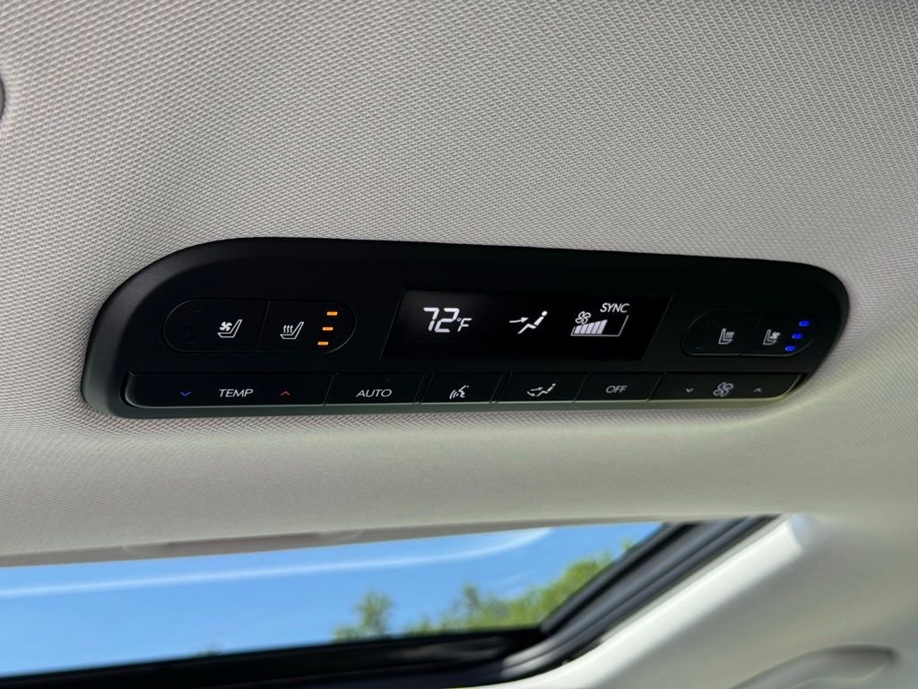 Used 2026 Green Hyundai Blue SEL Premium image 23