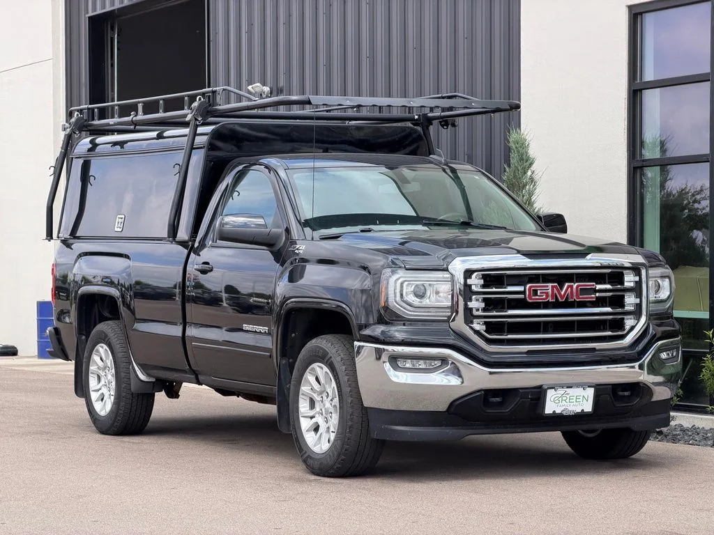 Used 2017 Black GMC SLE image 5
