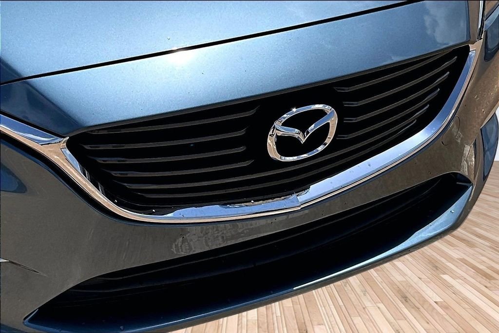 Used 2016 Blue Mazda i Grand Touring image 24