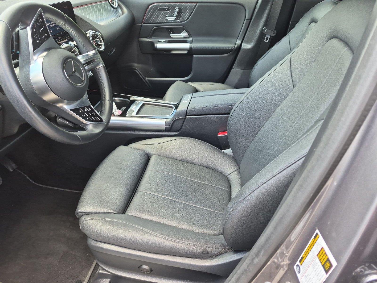 Used 2025 Mountain Grey Metallic Mercedes-Benz GLA 250 image 18