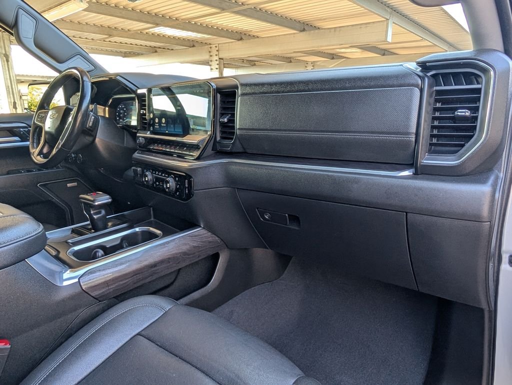 Used 2022 Silver Chevrolet LTZ image 27