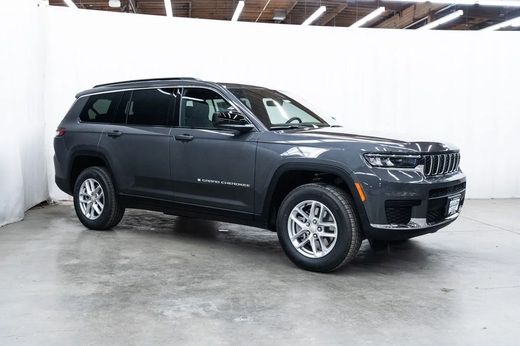 2026 Jeep Grand Cherokee L Laredo X 4x4's photo