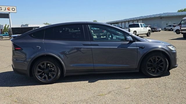 2022 Tesla Model X Long Range - Photo 9