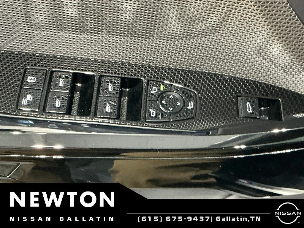 Used 2026 Brooklyn Gray Metallic BMW 740i xDrive image 97
