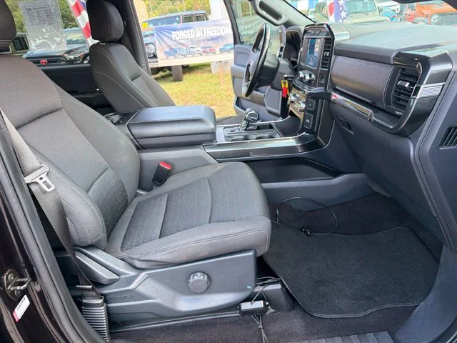 Used 2021 Black Ford XLT image 32
