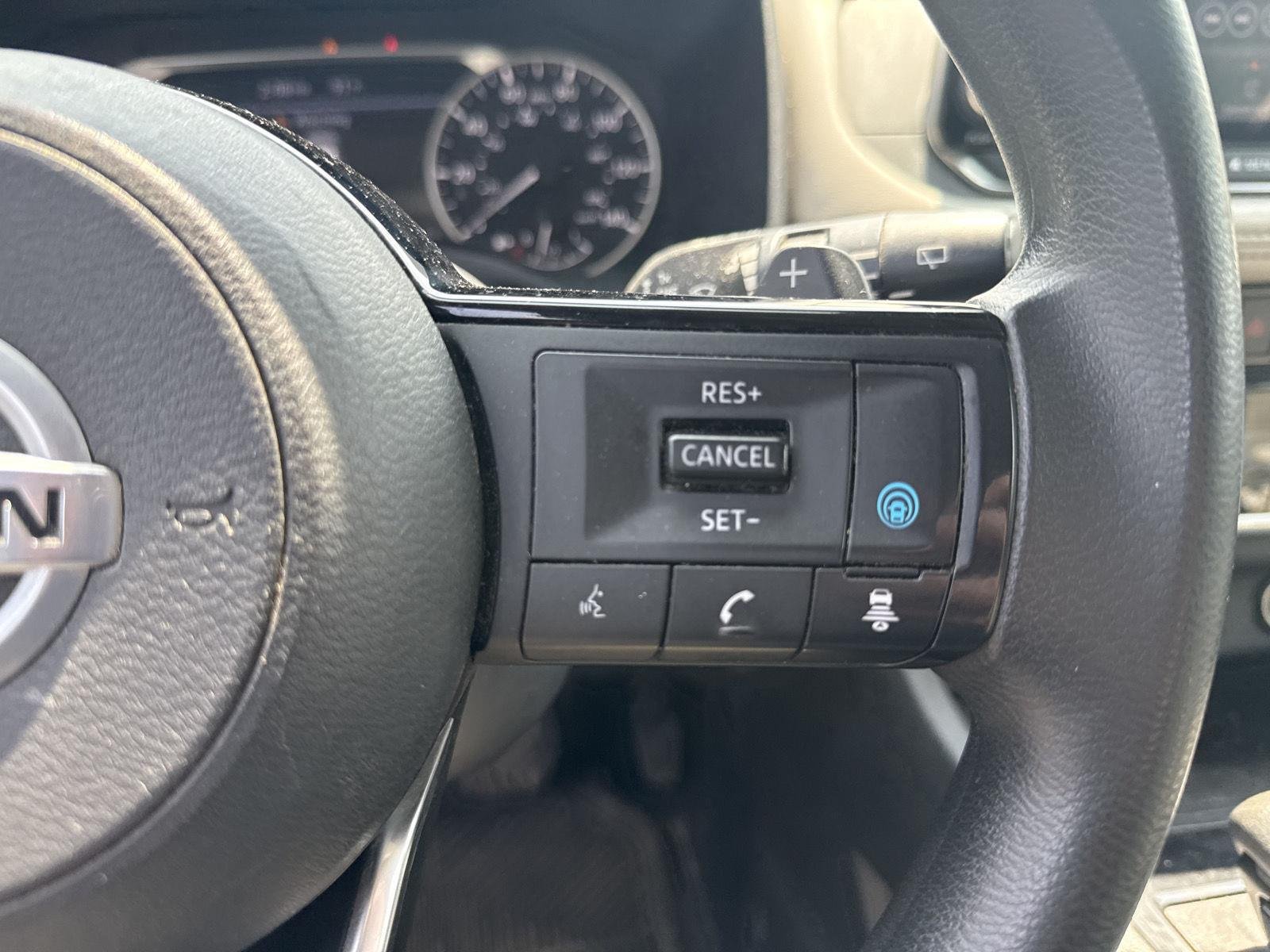 Used 2021 Pearl White Tricoat Nissan SV image 12