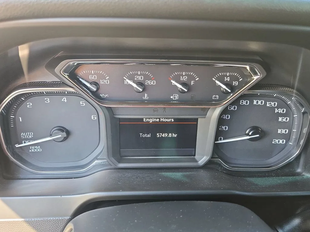 Used 2021 Gray GMC SLE image 41