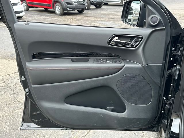 New 2026 Diamond Black Clear-Coat Exterior Paint Dodge GT Plus image 30