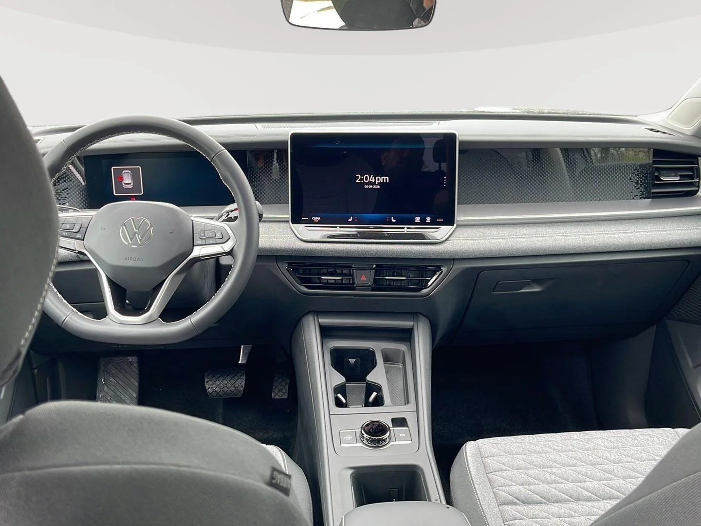 New 2026 Platinum Gray Metallic Volkswagen S image 18