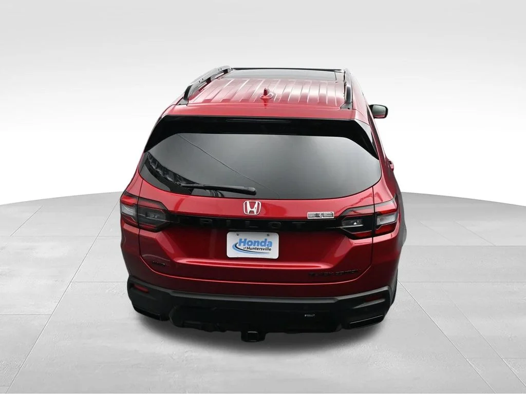 New 2026 Radiant Red Metallic II Honda Black Edition image 20