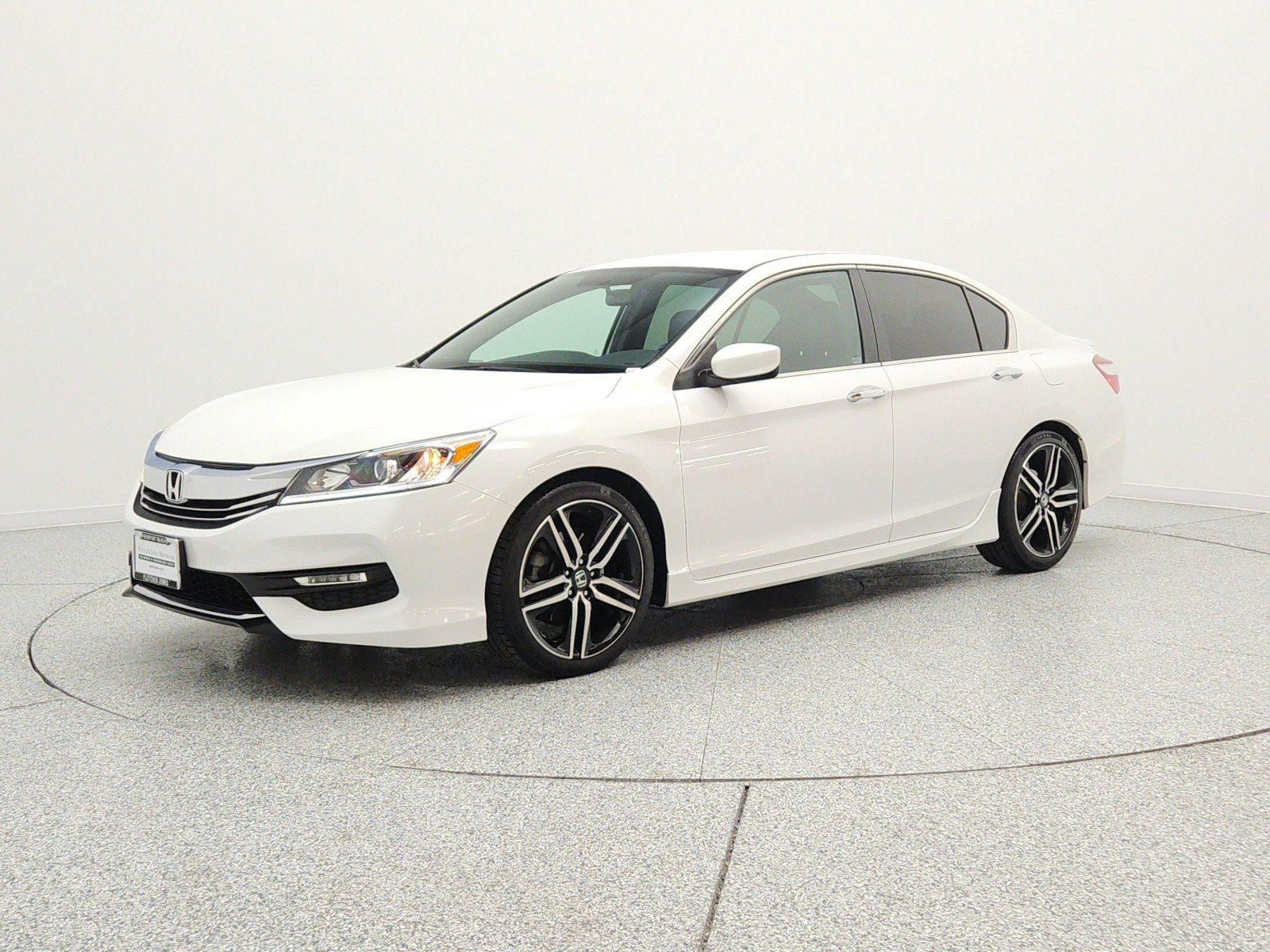 Used 2016 White Orchid Pearl Honda 4dr I4 CVT Sport image 1