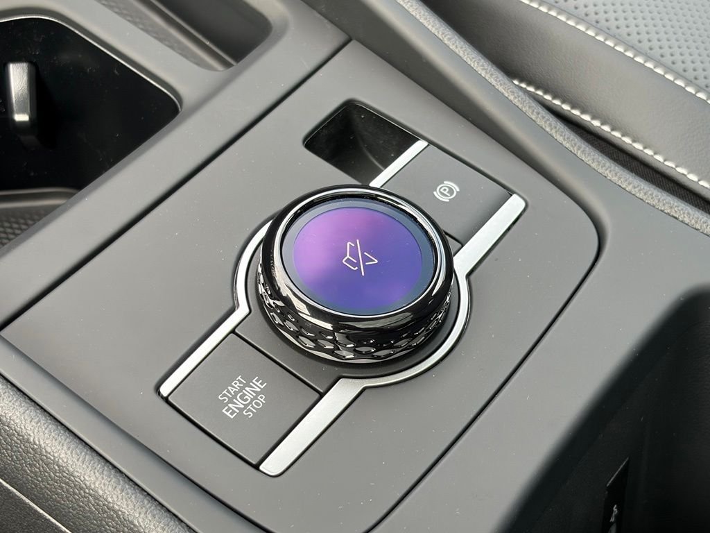 New 2026 Deep Black Pearl Volkswagen 2.0T SE image 27
