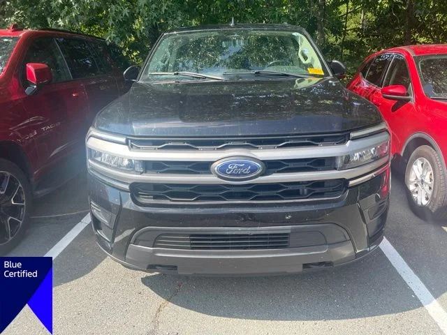 Used 2022 Black Ford XLT image 3