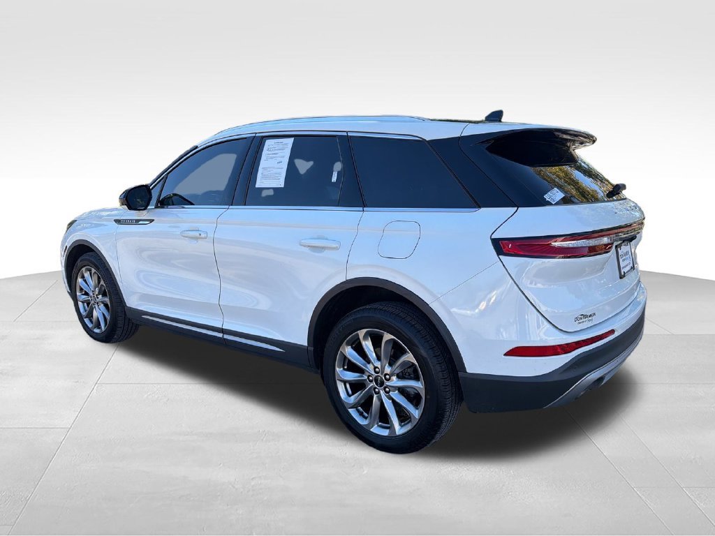 Used 2020 White Lincoln Standard image 3