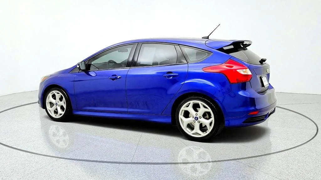 Used 2014 Performance Blue Ford ST Hatchback w/ ST2 Equipment Group & RECARO Sport Seats image 7