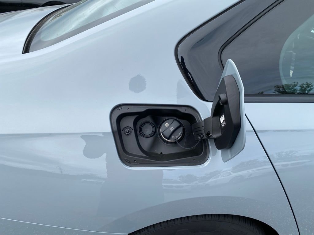 2026 BMW 7 Series 750e - Photo 19