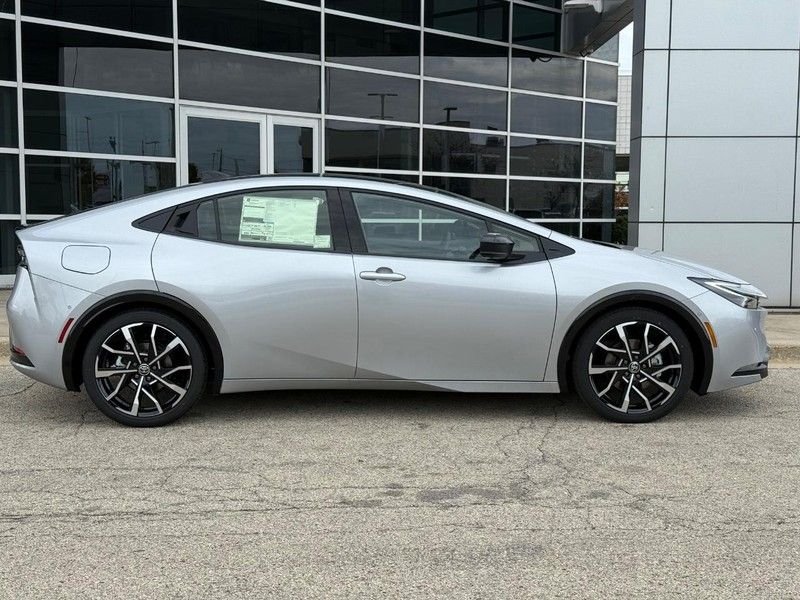 New 2026 Cutting Edge Toyota XSE Premium image 2