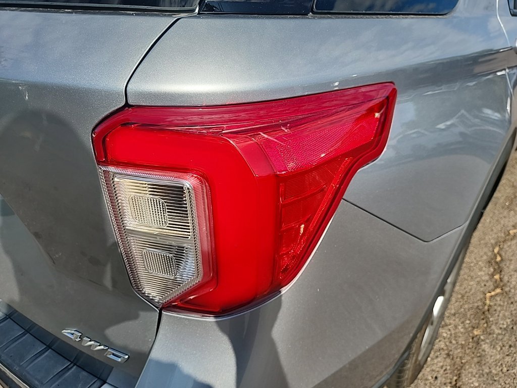 Used 2023 Silver Metallic Ford XLT image 13