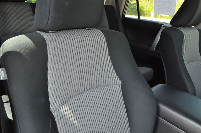 Used 2024  Toyota SR5 image 21