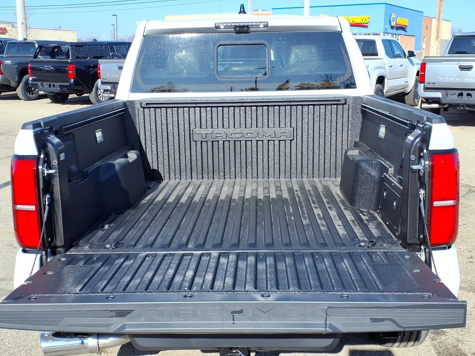 2026 Toyota Tacoma Limited - Photo 5
