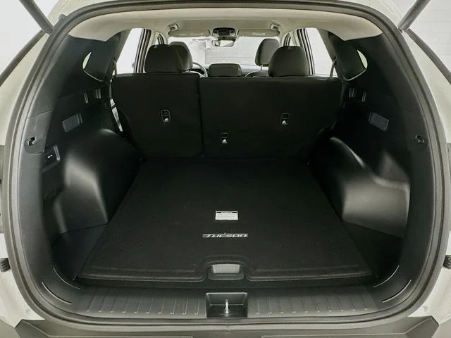 New 2026 Hyundai TUCSON SEL
