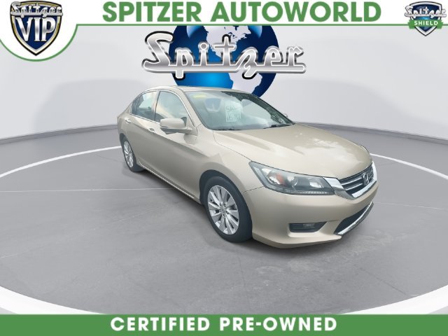 Used 2015 Champagne Frost Pearl Honda EX image 3