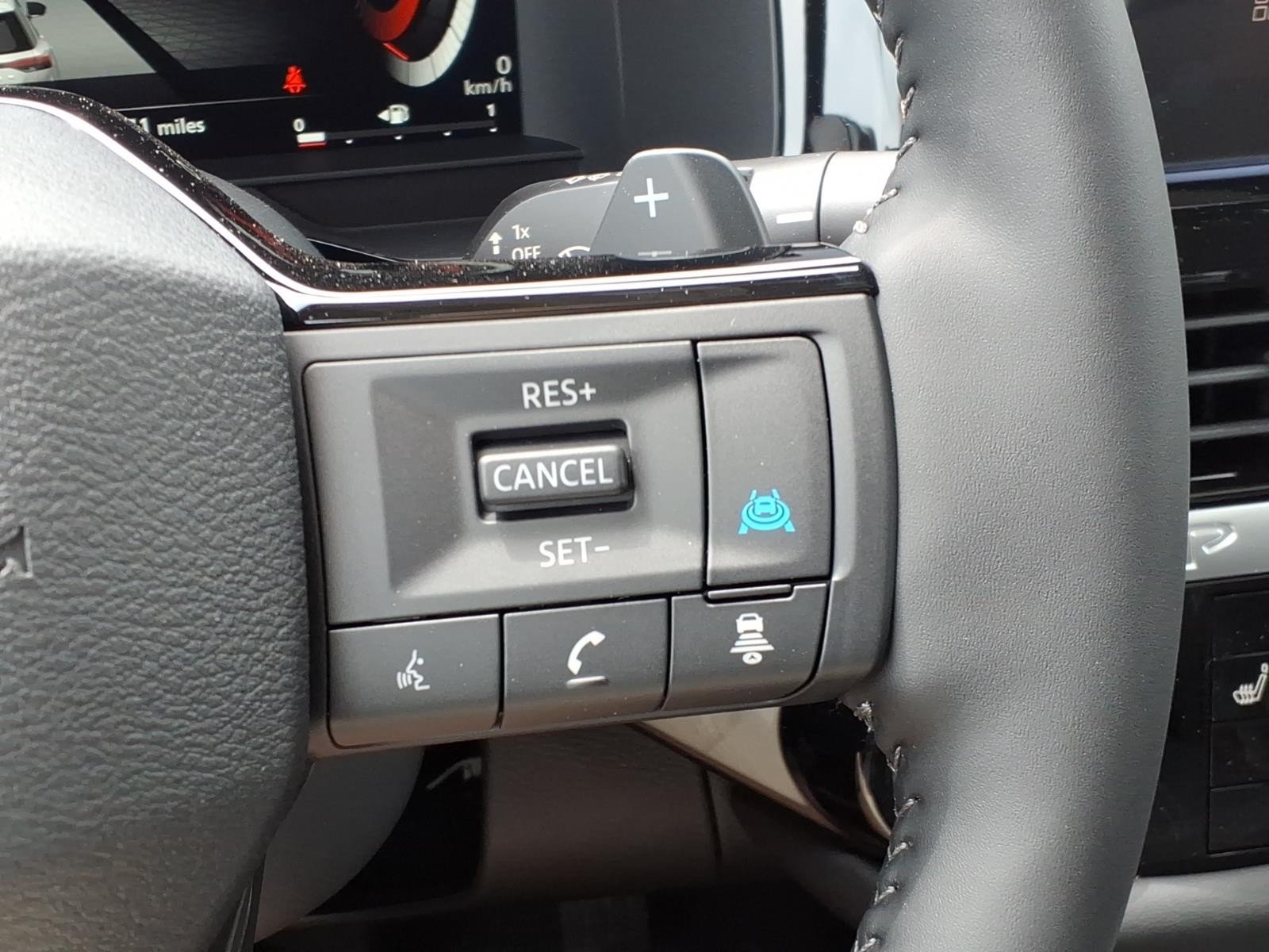 2026 Nissan Pathfinder SL Black at Robbins Nissan