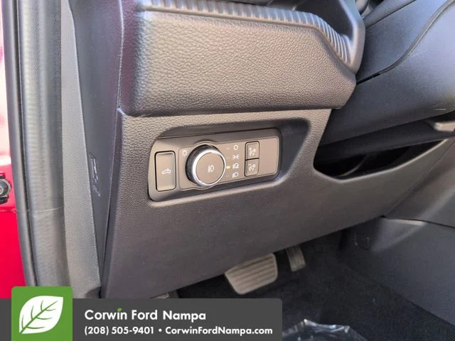 New 2026 Ruby Red Metallic Tinted Clearcoat Ford Lariat® image 13