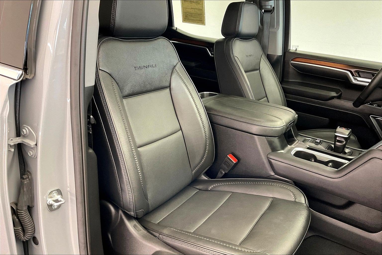 Used 2025 Thunderstorm Gray GMC Denali image 6