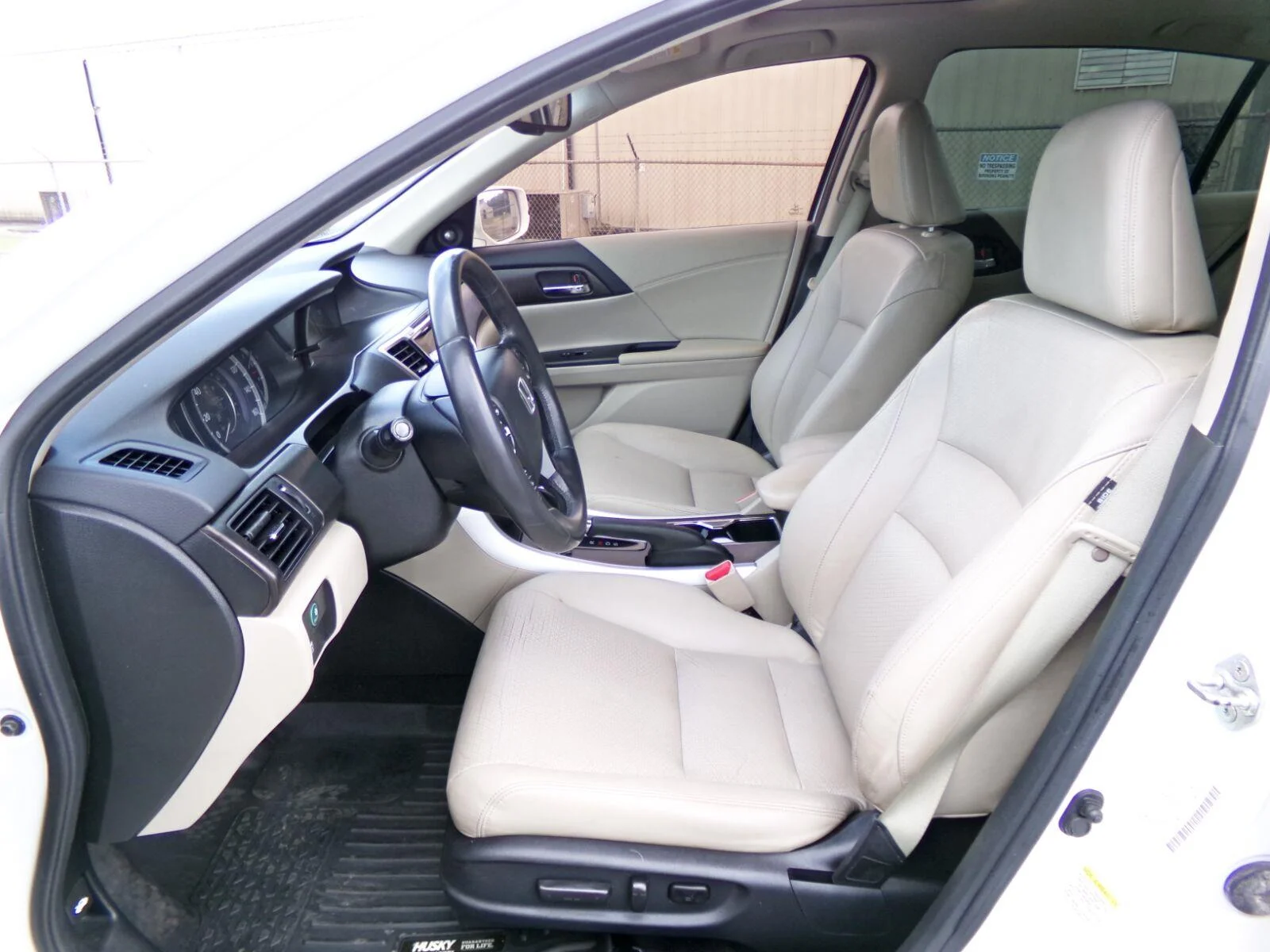 Used 2013 White Orchid Pearl Honda EX-L image 13