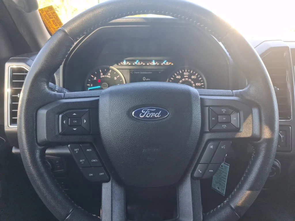 Used 2020 Red Ford XLT image 36