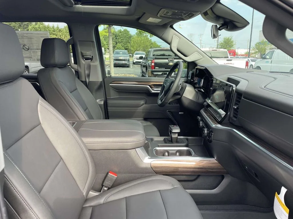 New 2026 Sterling Gray Metallic Chevrolet RST image 9