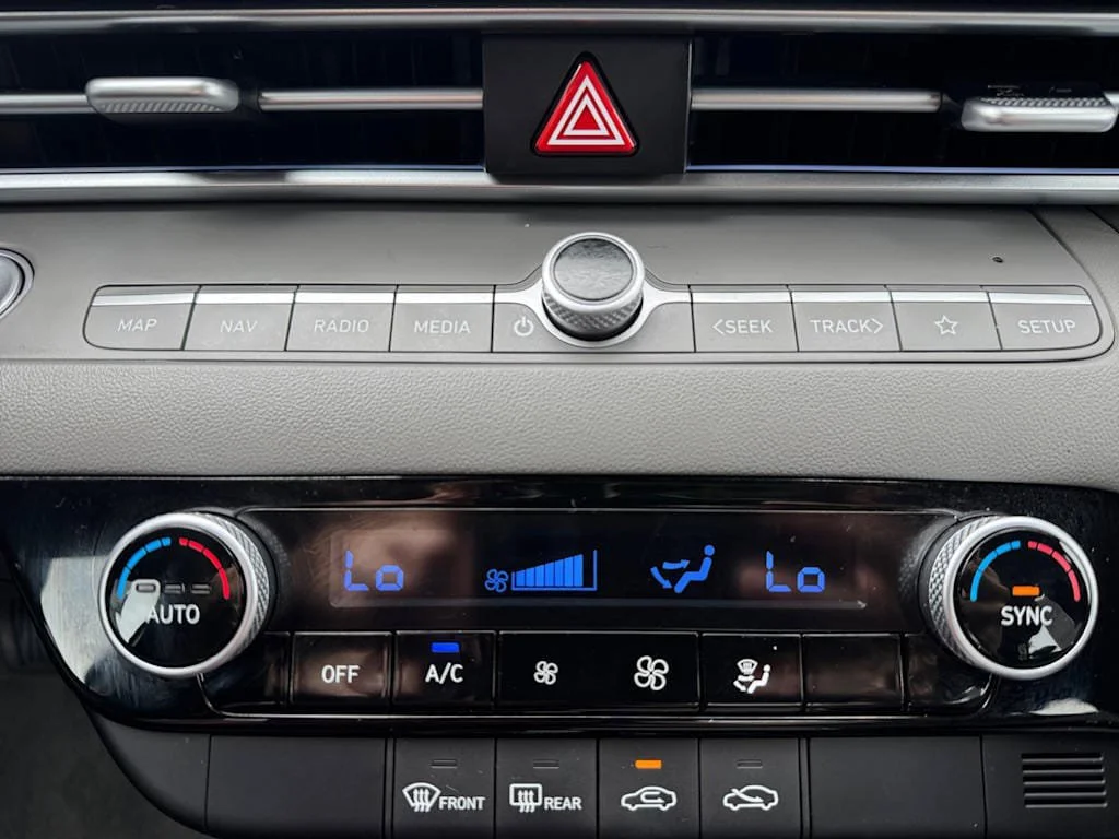 Used 2024 Gray Hyundai Blue image 23