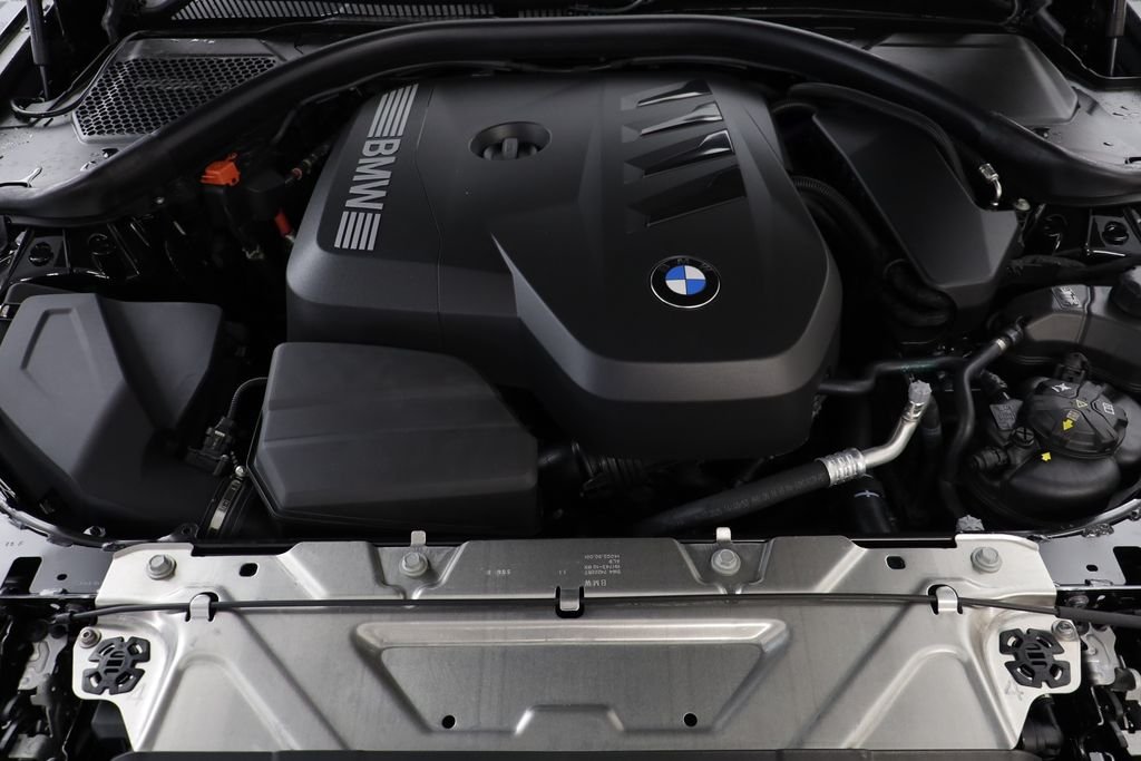 New 2026 Black Sapphire Metallic BMW 330i xDrive image 23