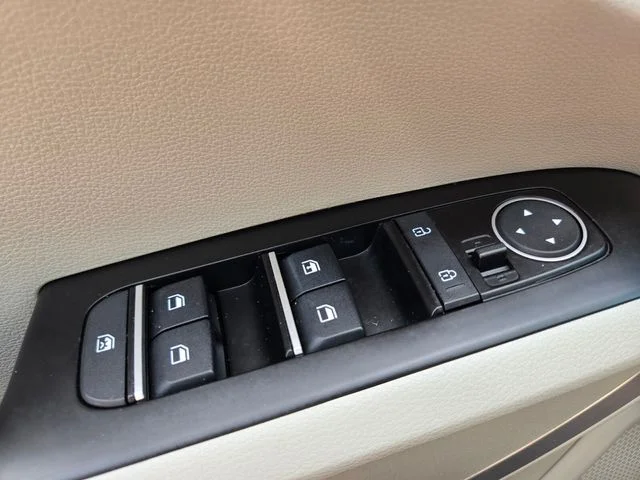 Used 2024 Gray Kia LX image 37