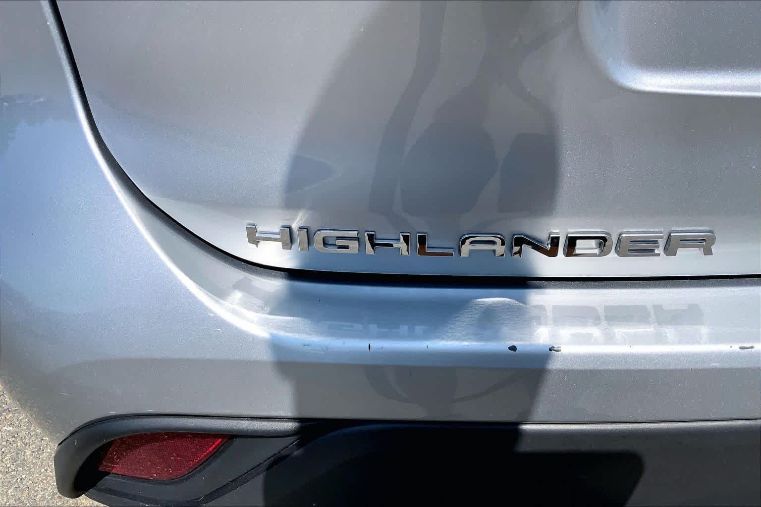 Used 2023 Celestial Silver Metallic Toyota Hybrid XLE image 31