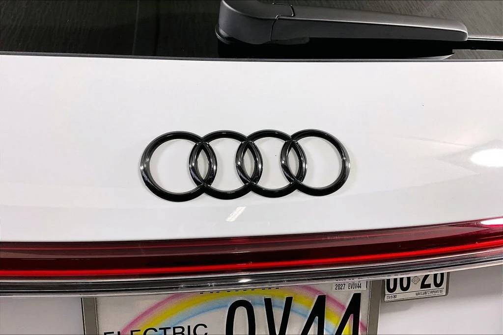Used 2024 White Audi Premium Plus image 31