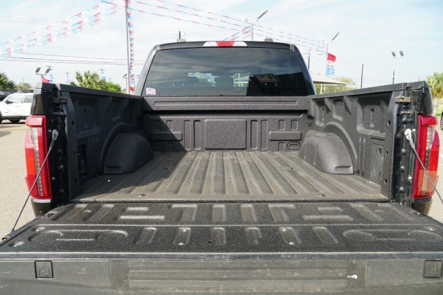 Used 2024 Agate Black Metallic Ford XLT image 8