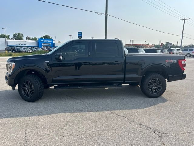 Used 2022  Ford XL image 2